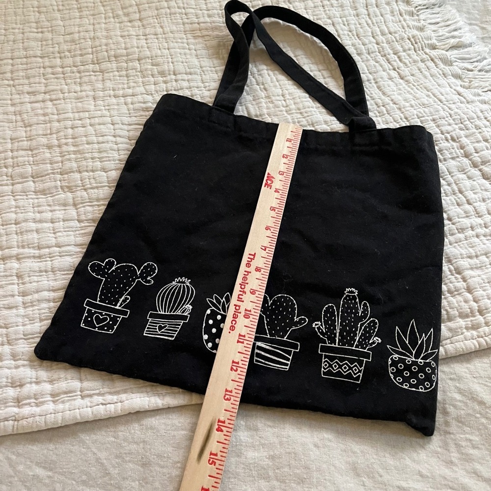 Cactus-Themed‎ Canvas Tote Bag - Picture 4 of 4